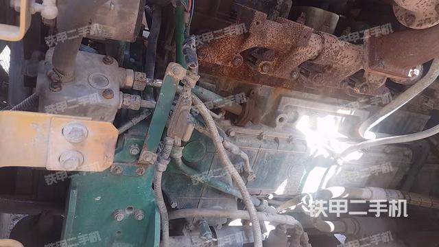 发动机左侧（整机外观及大件）