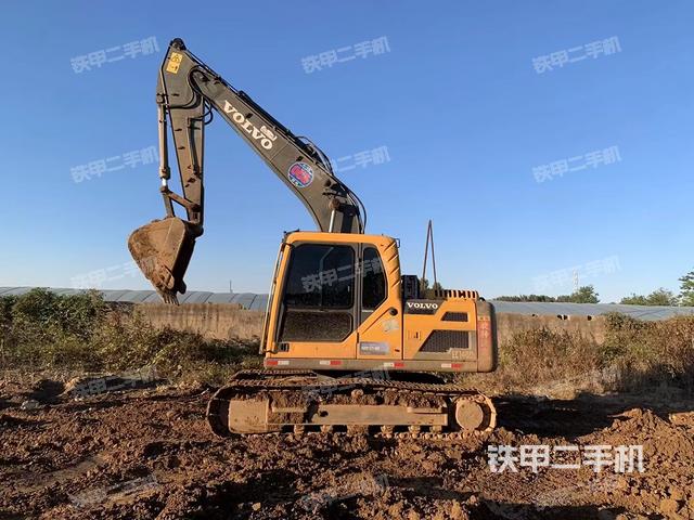 沃爾沃EC140DL挖掘機(jī)