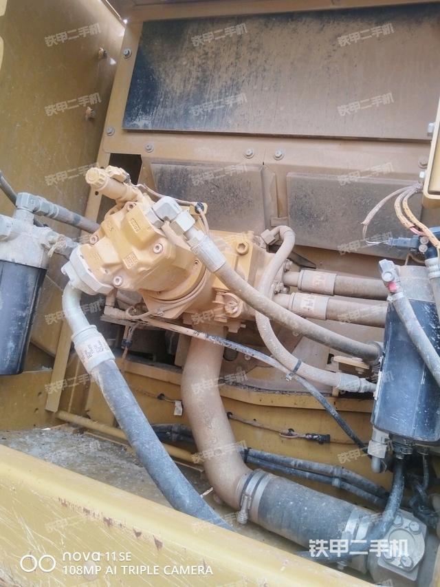 液壓泵室（大件艙室）