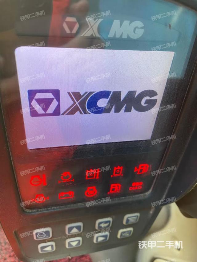 驾驶室整体（整机外观）