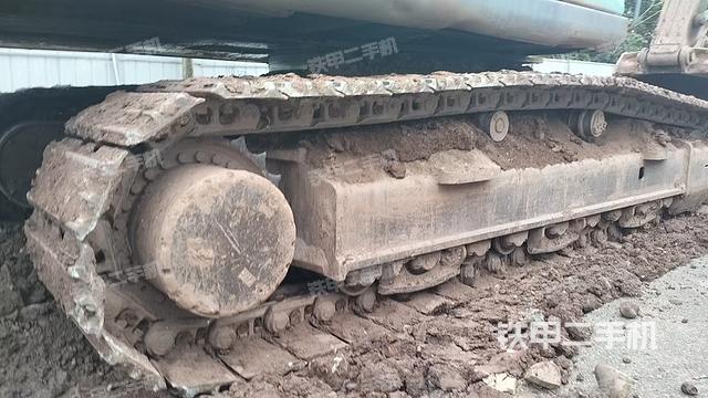 單側(cè)履帶整體（整機(jī)外觀）