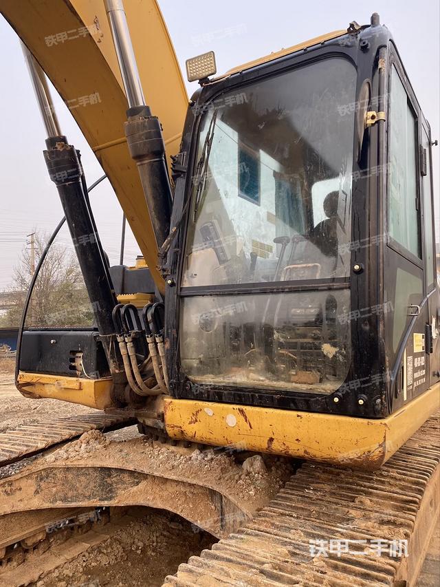 驾驶室整体（整机外观）