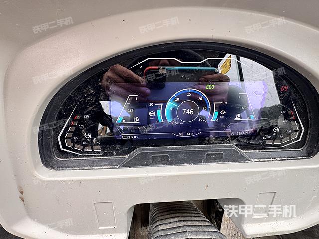 駕駛室工作臺（整機(jī)外觀及大件）