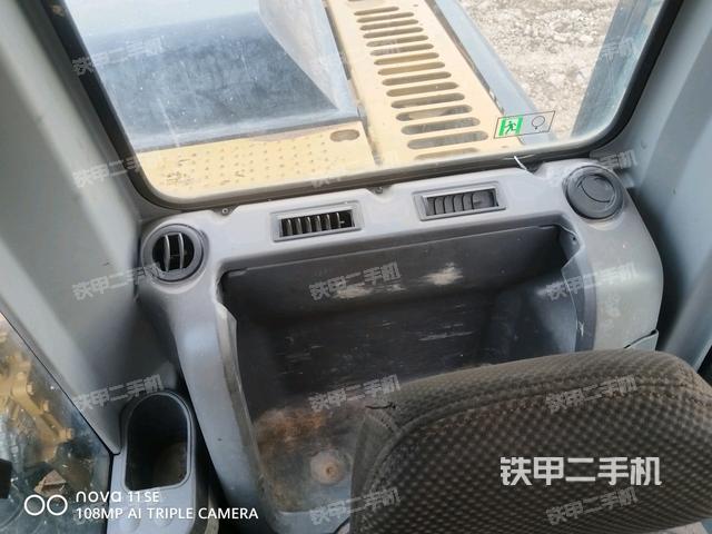 驾驶室左前45度（驾驶室部分）