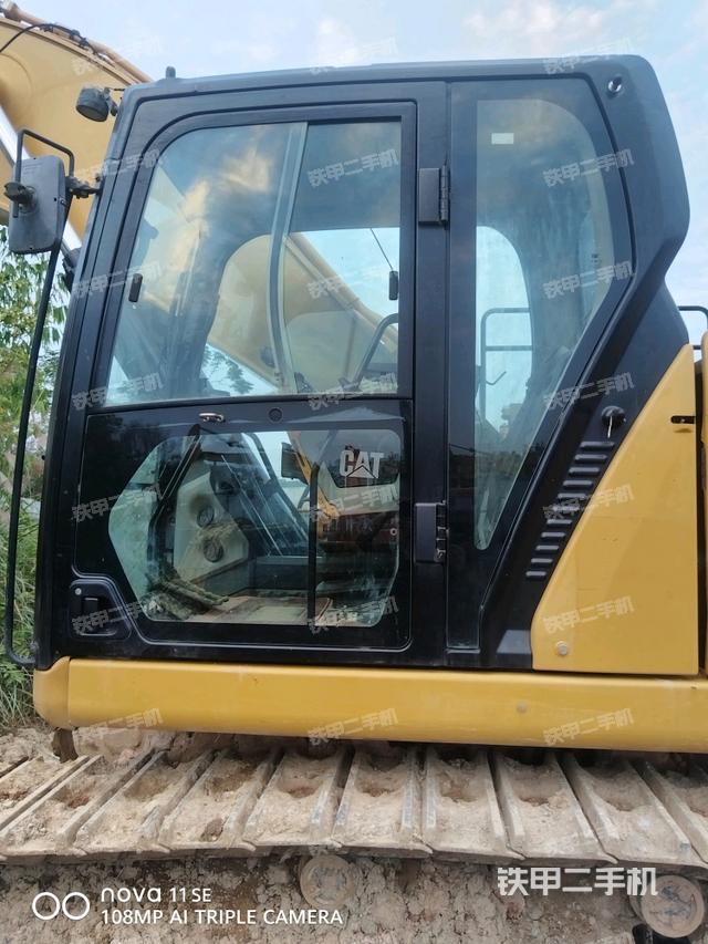 駕駛室左后45度（駕駛室部分）