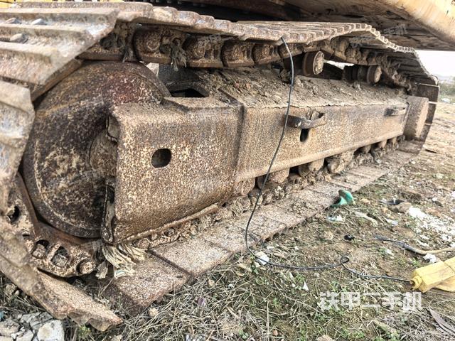 單側(cè)履帶整體（整機(jī)外觀）