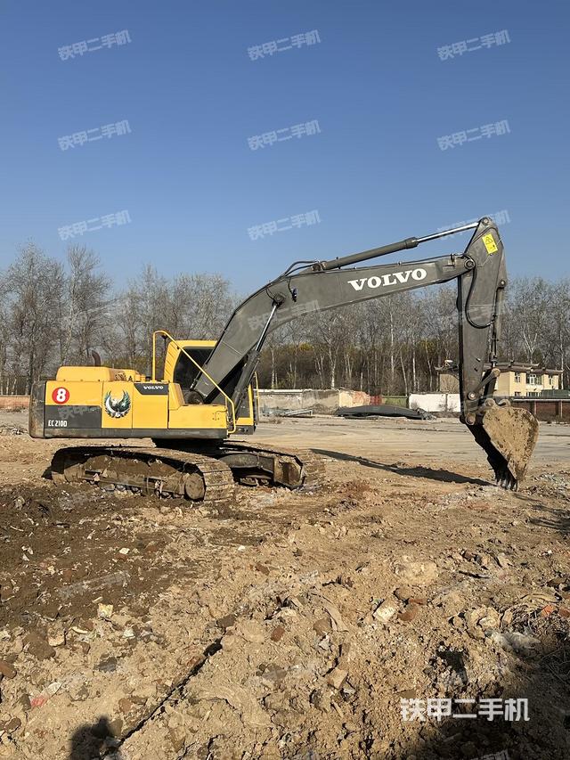 整機右后45°（整機外觀）