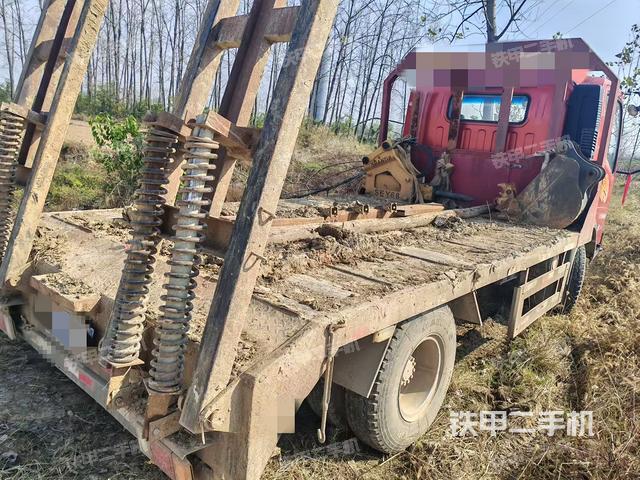 整機右后45°（設備外觀及核心部件）