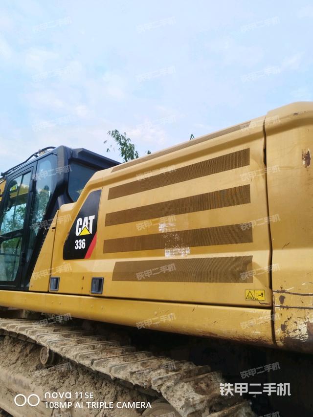 電瓶（大件艙室）