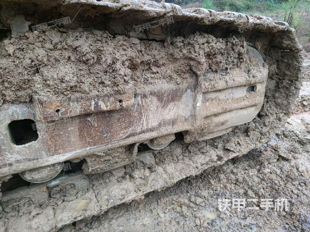 右側(cè)行走馬達(dá)蓋板（行走機構(gòu)）