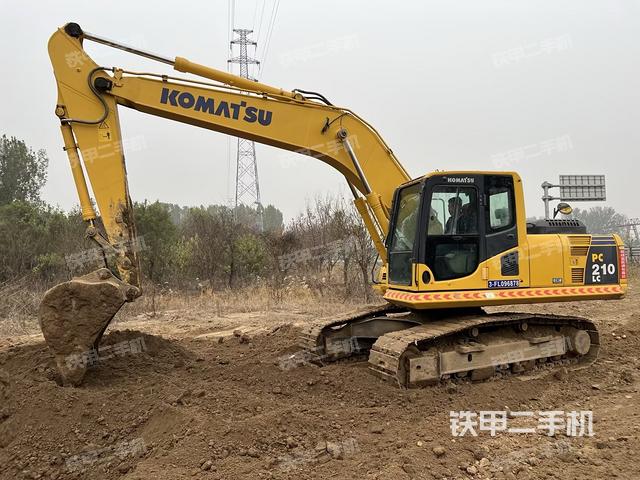 小松PC210-8M0挖掘机