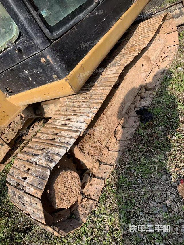 单侧履带整体（整机外观）