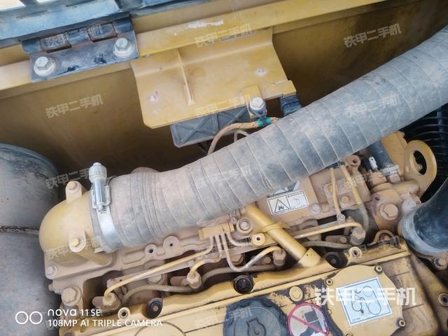 中央回转接头特写（上车部件）