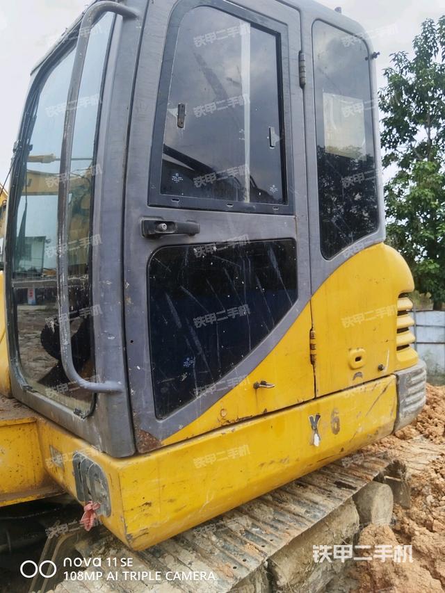 座椅后部（驾驶室部分）