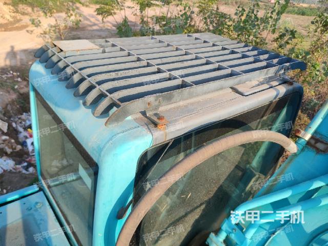 駕駛室頂部俯視（上車部件）