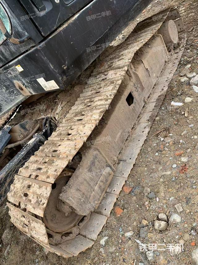 单侧履带整体（整机外观）