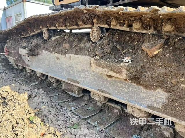 单侧履带整体（整机外观）