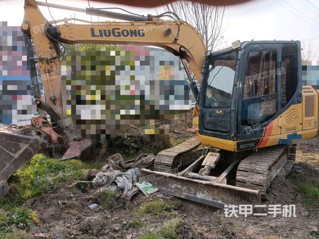 柳工CLG9075E挖掘机