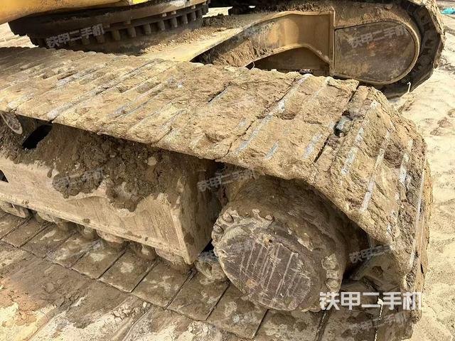 单侧履带整体（整机外观）