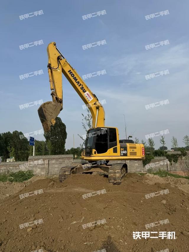 驾驶室顶部（整机外观）