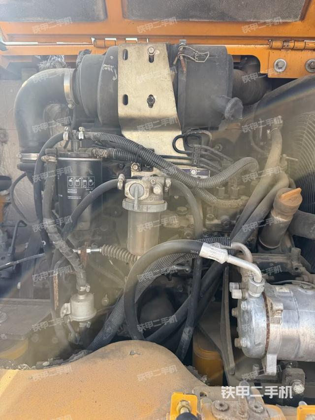 發(fā)動(dòng)機(jī)整體俯視（整機(jī)外觀）