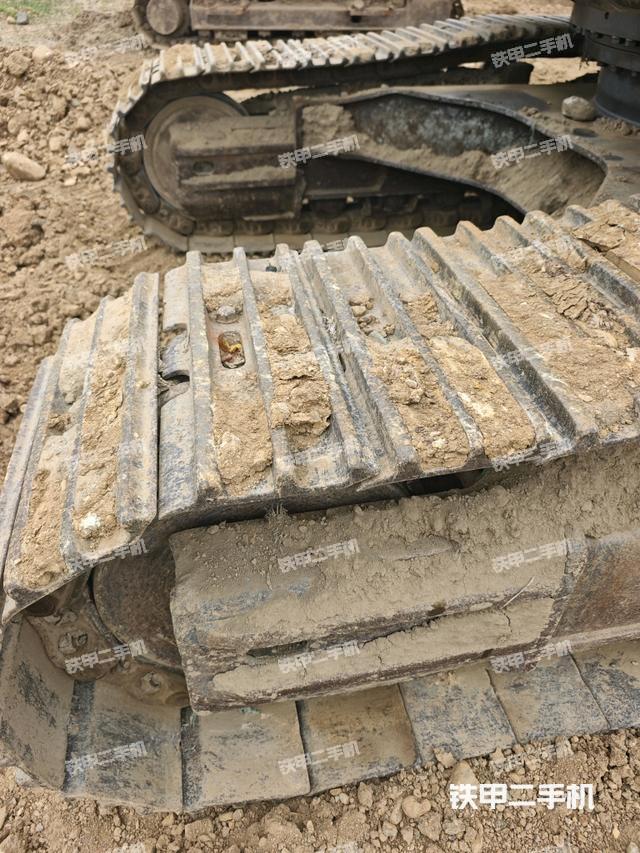 单侧履带整体（整机外观）