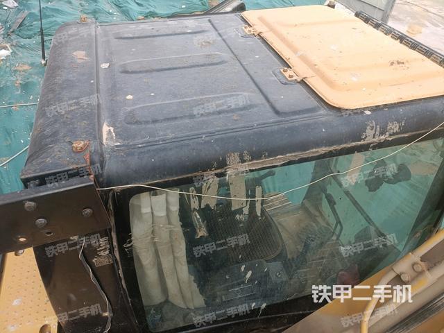 駕駛室頂部（整機(jī)外觀）