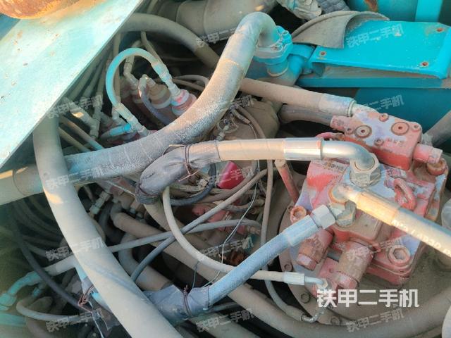 回轉(zhuǎn)馬達(dá)（上車部件）