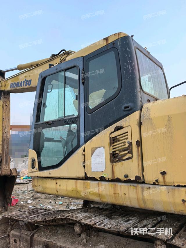 駕駛室整體（整機(jī)外觀）