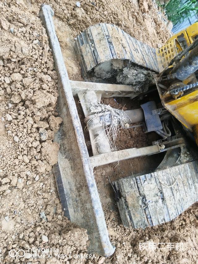 铲斗右后整体（工作和回转装置）