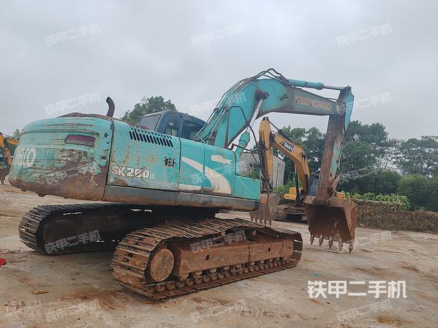 神鋼SK260LC-8挖掘機