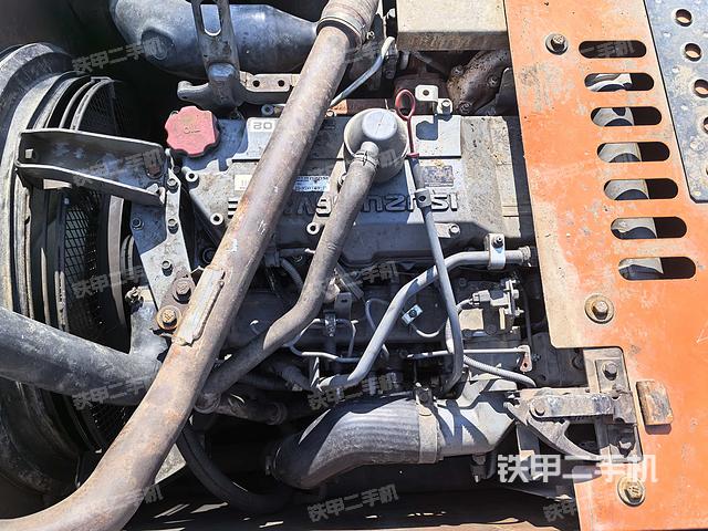 液壓泵艙室正面整體（整機(jī)外觀）