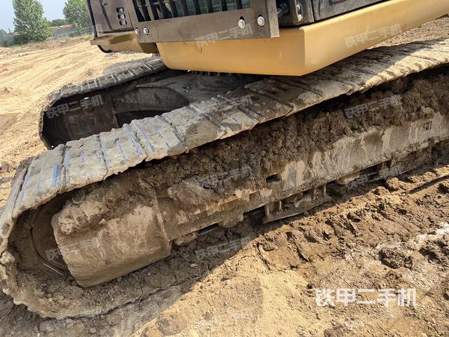 单侧履带整体（整机外观）