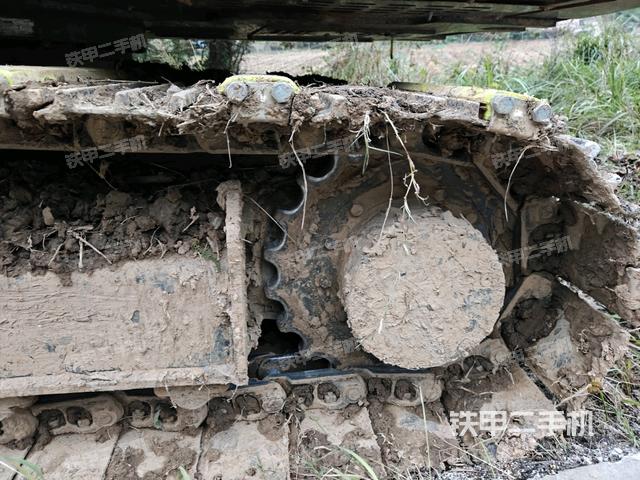 右驅動輪（行走機構）