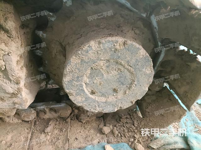 單側(cè)履帶整體（整機(jī)外觀）