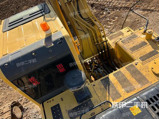 駕駛室頂部（整機(jī)外觀）