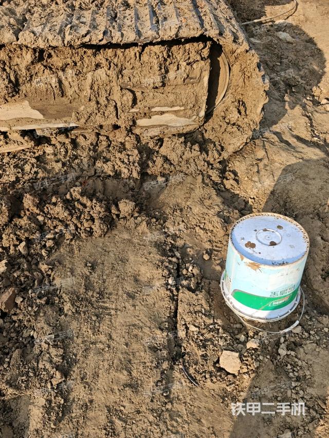 左導(dǎo)向輪（行走機(jī)構(gòu)）