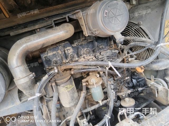 发动机室（上车部件）