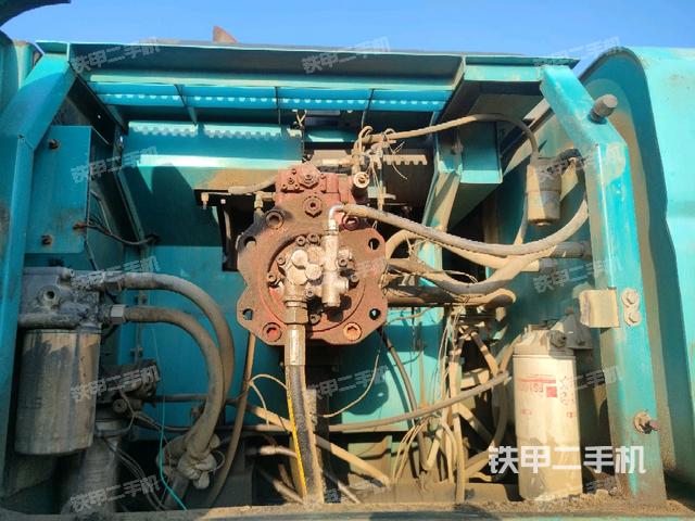 液壓泵室（大件艙室）