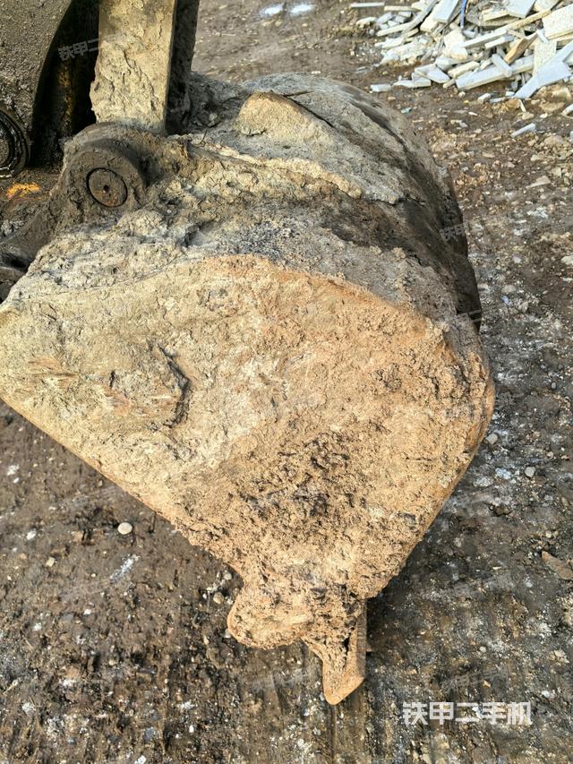 鏟斗45度（工作和回轉(zhuǎn)裝置）