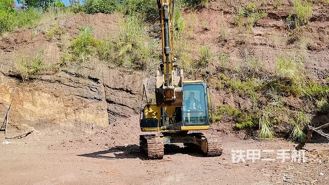 駕駛室整體（整機(jī)外觀）