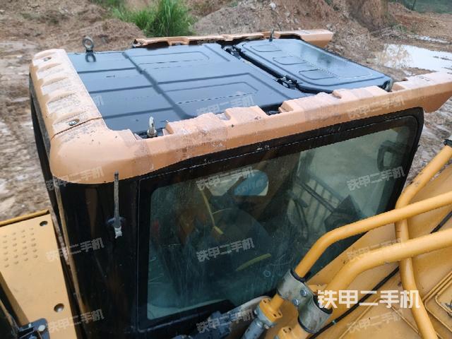 駕駛室頂部俯視（上車部件）