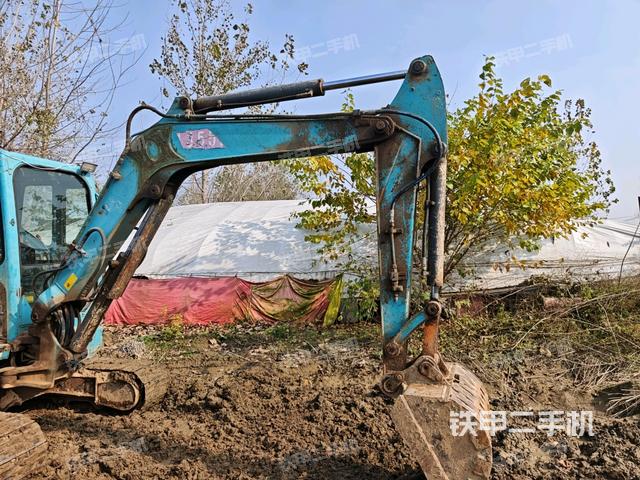 小臂整体左后（工作和回转装置）