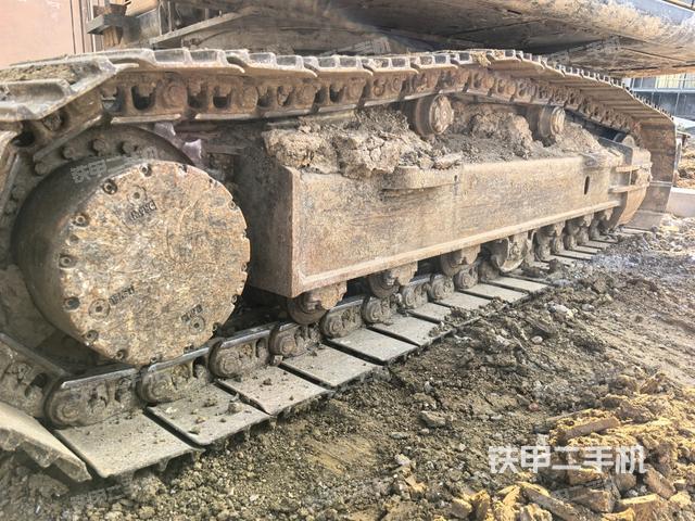 单侧履带整体（整机外观）