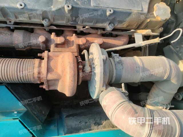 氣門(mén)室蓋螺絲特寫(xiě)（上車部件）