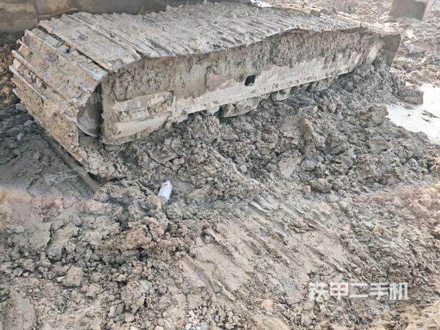 左側(cè)履帶整體?（行走機(jī)構(gòu)）