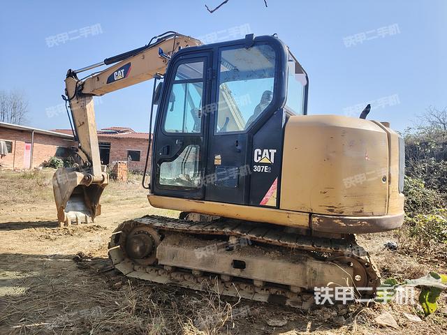 驾驶室整体（整机外观）