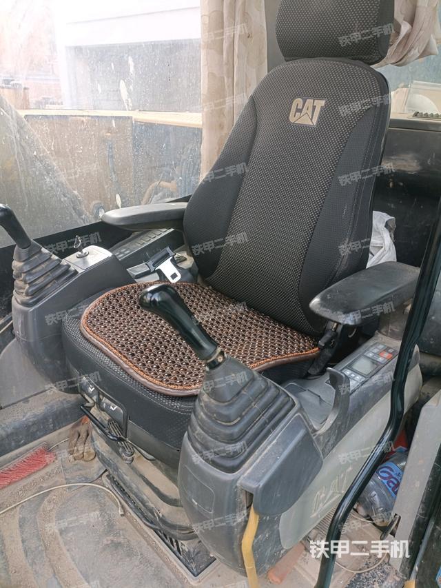 駕駛室整體（整機(jī)外觀）