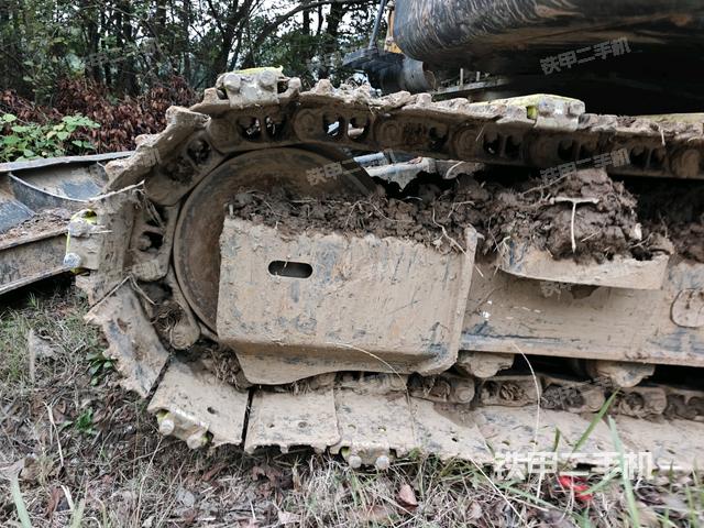 右側履帶整體?（行走機構）