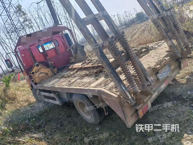 整機左側（設備外觀及核心部件）